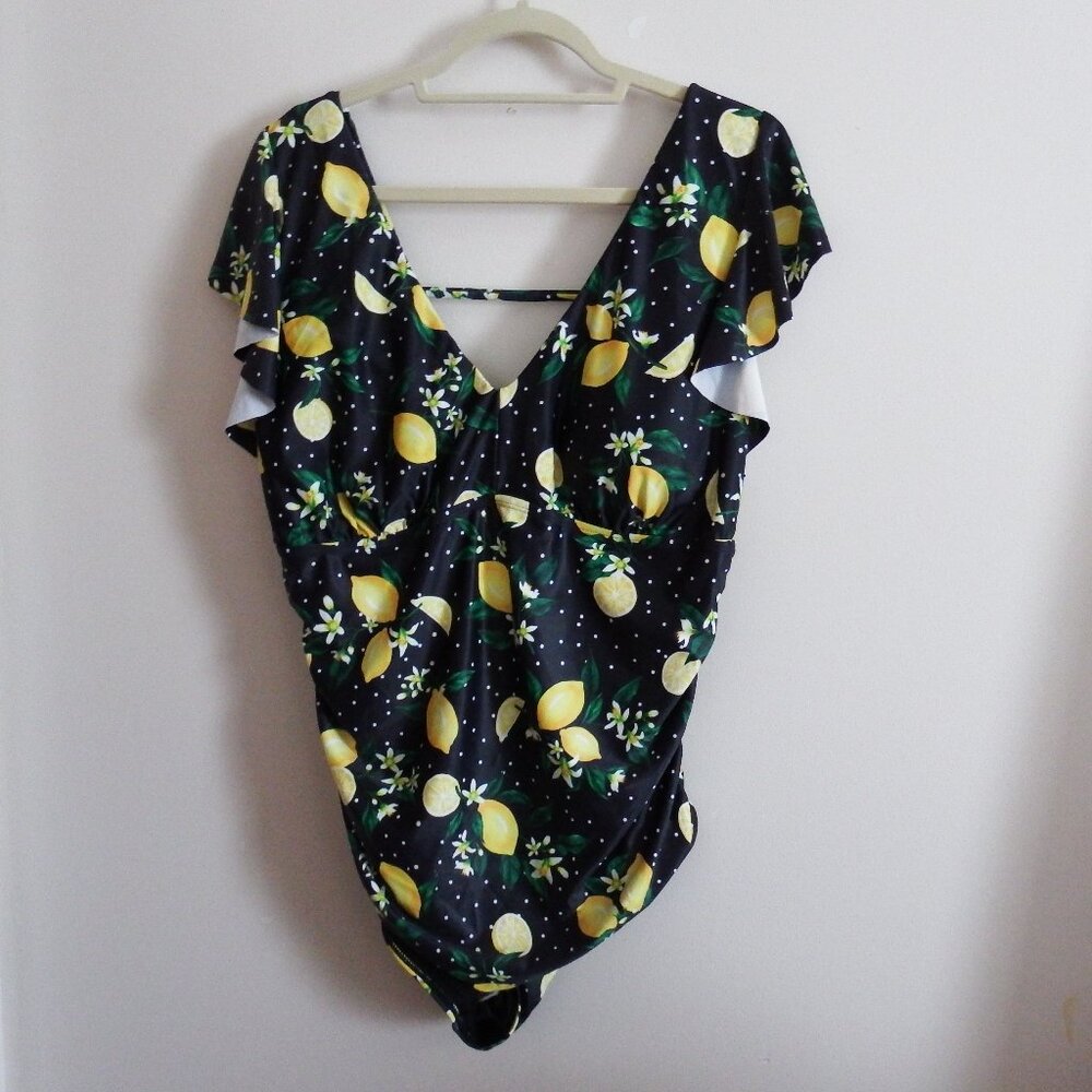 NWT Yonique Plus Size One Piece Lemon Print Bathing/Bodysuit